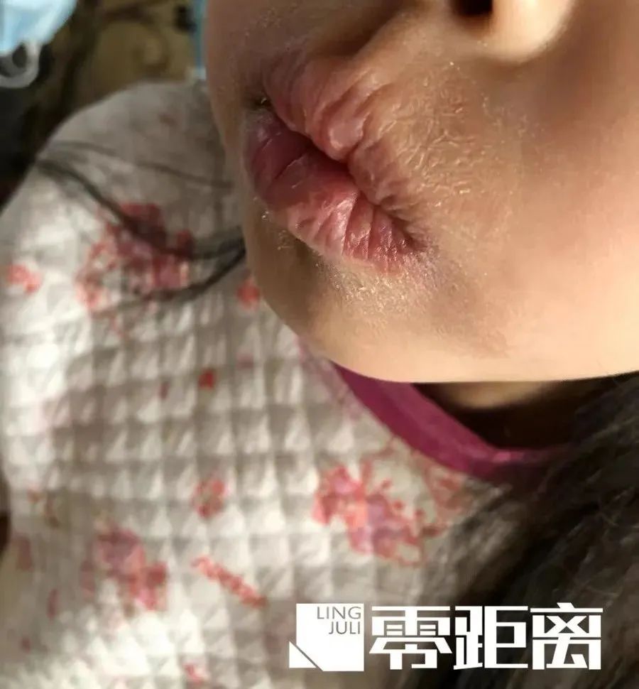 DƬ